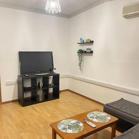 Twinsapartments23 *